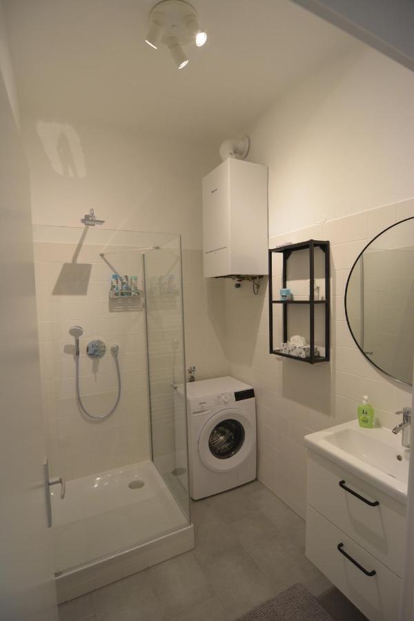 2-rooms; And Relax! Near Main Station Appartement