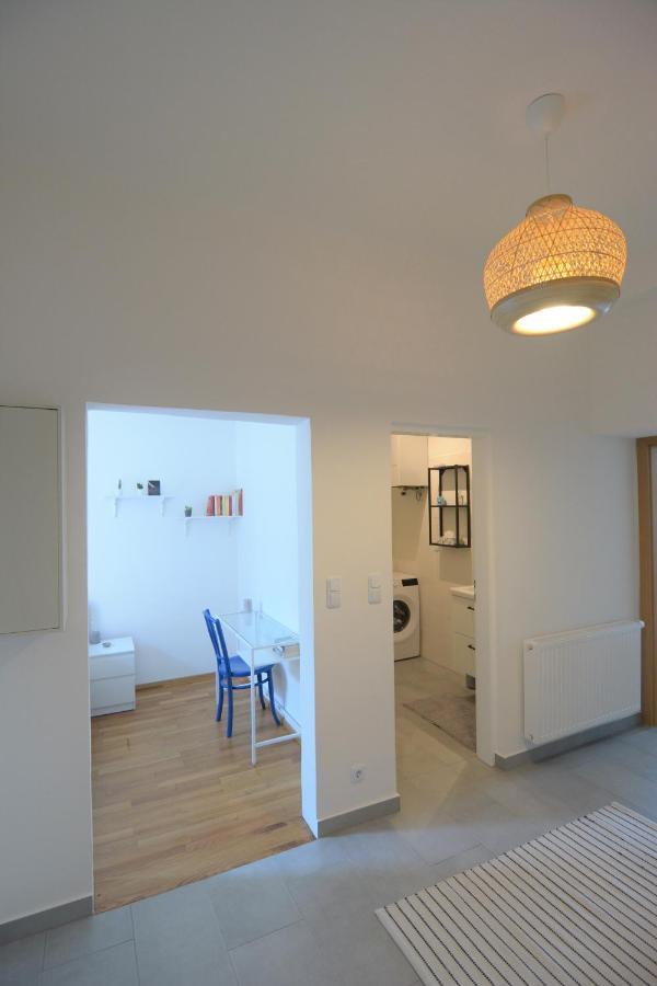 2-rooms; And Relax! Near Main Station Appartement *